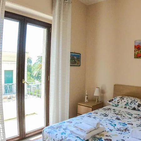 La Casa Di Aurora Hébergement de vacances *